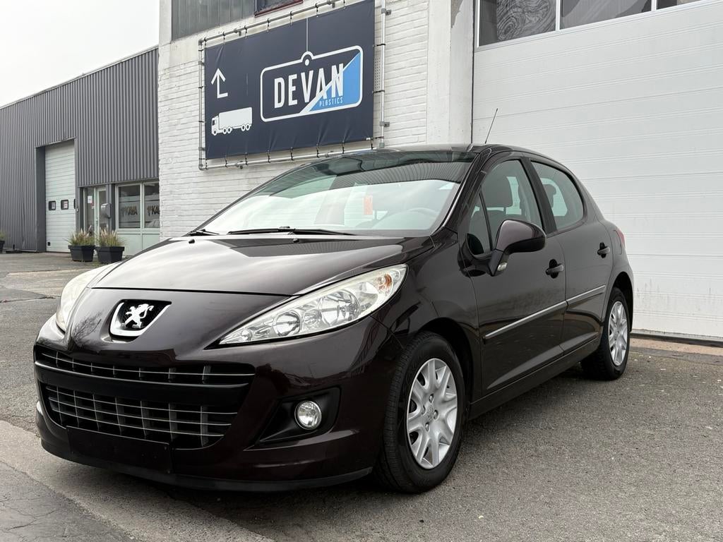 Peugeot 207 ! 2011 ! 1,4 i! 163000 Km ! Airco!, Autos, Peugeot, Particulier, Vitres électriques, Euro 5, Enlèvement