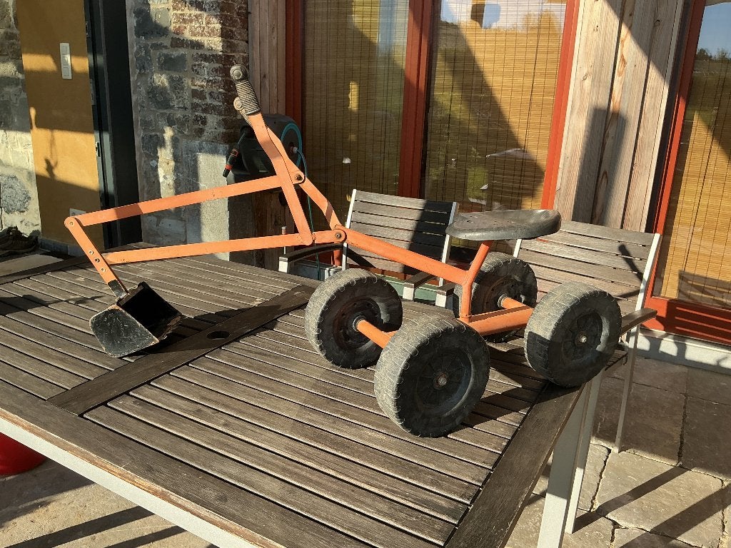 pelleteuse de sable pivotante en métal, Enfants & Bébés, Enlèvement, Utilisé