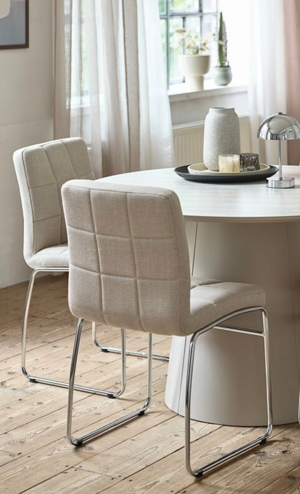 Chaises Jysk beige chrome / chaise de coiffeuse, Autres couleurs, Jysk, Comme neuf, Deux