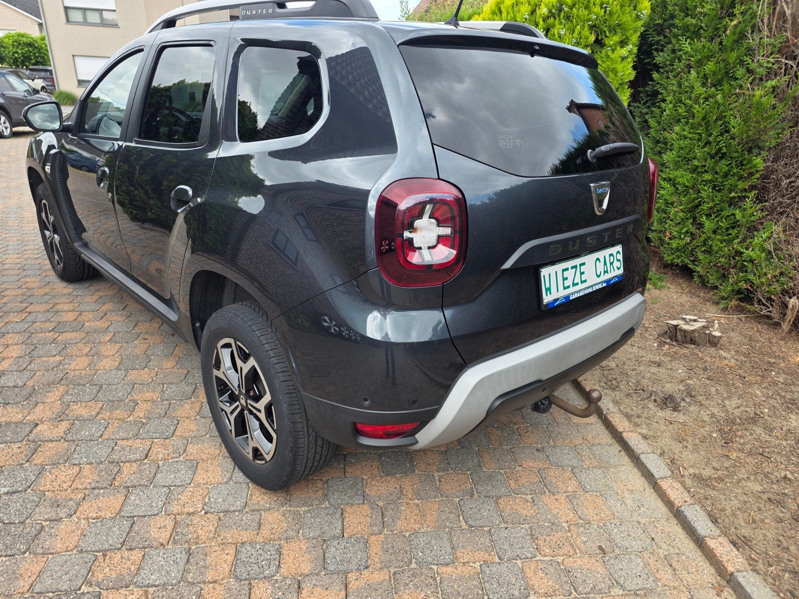 Dacia Duster 1300 benzine + Trekhaak, Voorwielaandrijving, Stof, Euro 6, Duster