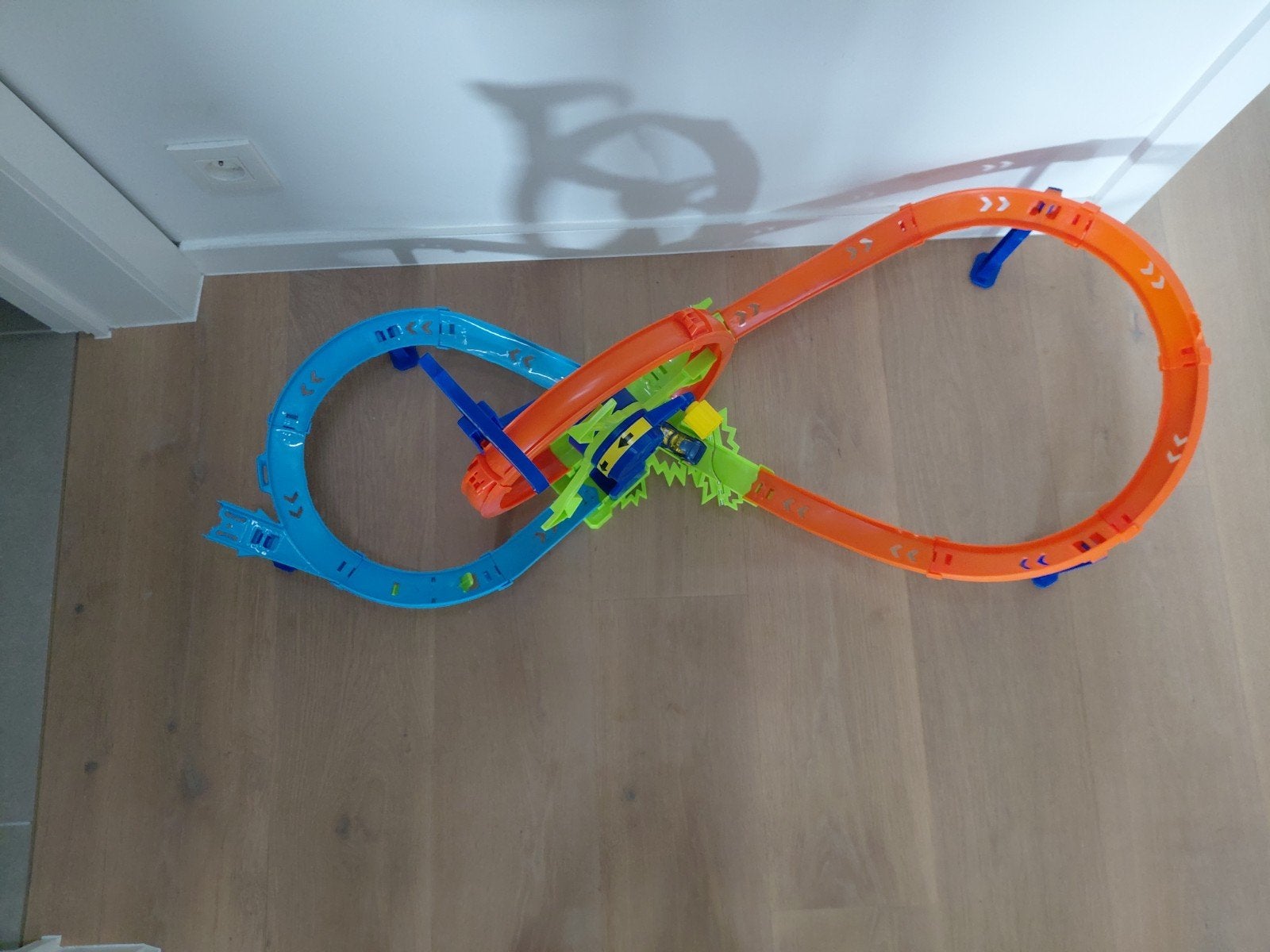 Hot Wheels looping, Kinderen en Baby's, Speelgoed | Racebanen, Ophalen, Racebaan, Zo goed als nieuw, Hot Wheels