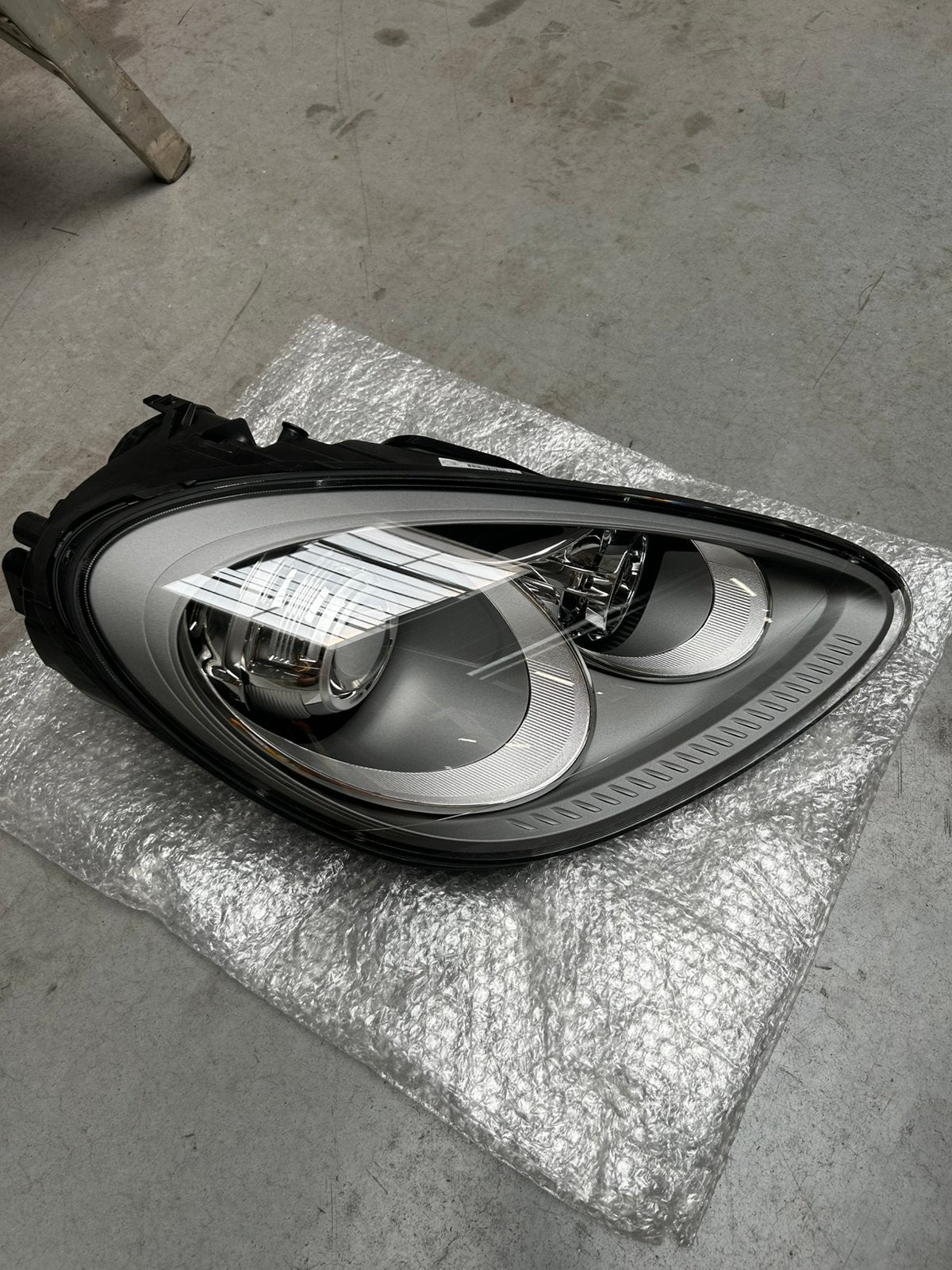 Porsche cayenne 2012- rechter xenonkoplamp, Ophalen, Porsche