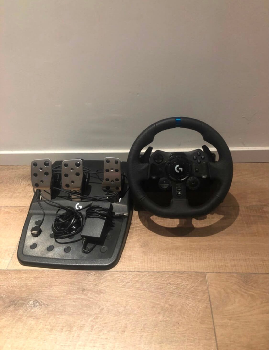 Logitech G923 Voor PC,PS4 en PS5, Enlèvement, Comme neuf, Volant ou Pédales, PlayStation 4