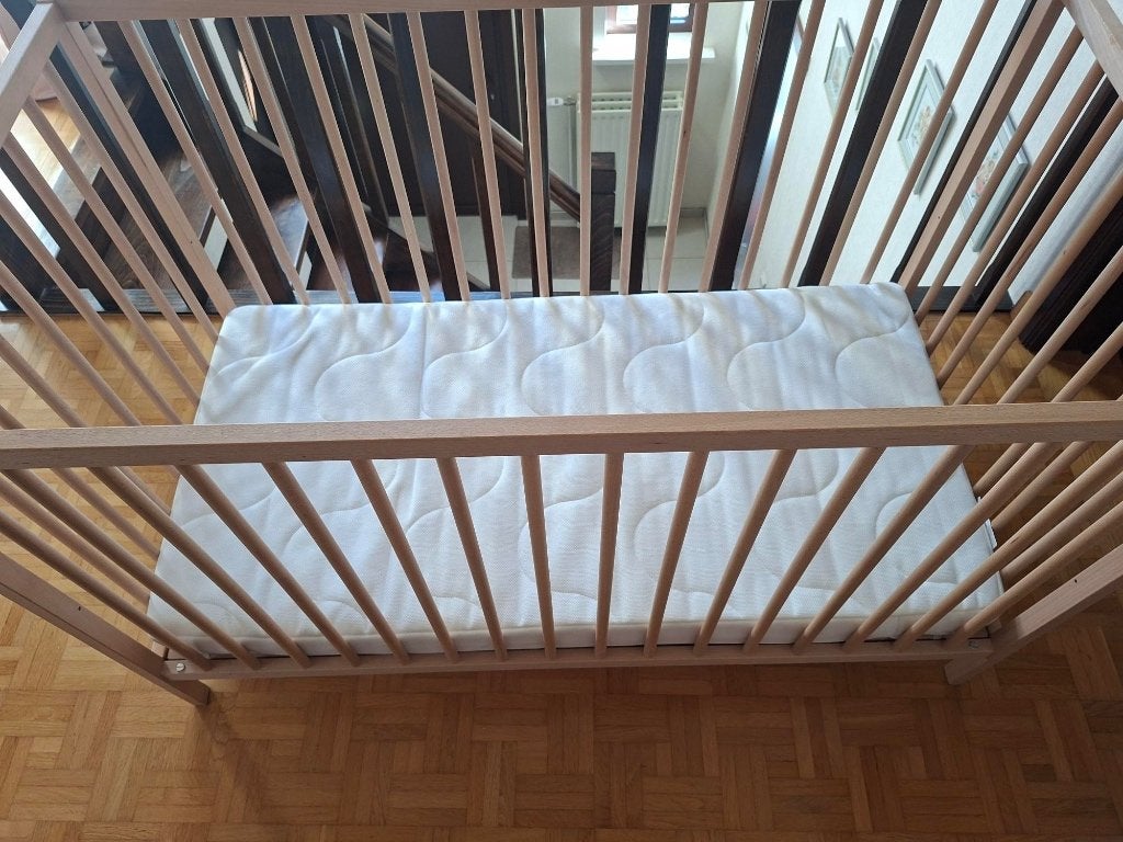 babybed 60x120 cm met matras/matrasbeschermer, Ophalen, Gebruikt, Ledikant