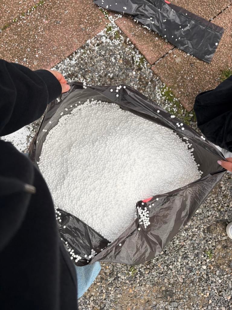 Piepschuim bolletjes, Hobby en Vrije tijd, Knutselen, Ophalen, Zo goed als nieuw