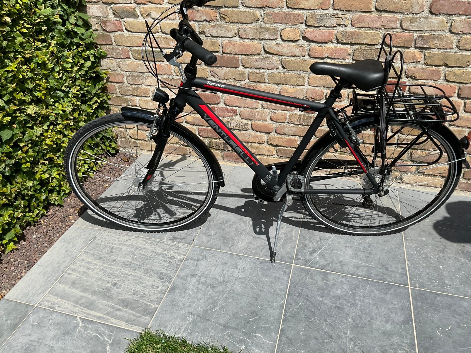 Fiets Venturelli Tyrant 21 inch frame maat , Mat zwart rood, Ophalen, Nieuw