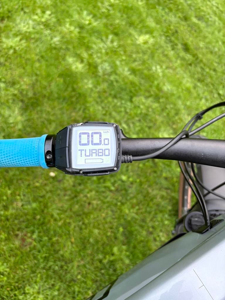 Elektrische mountainbike cube grijs, Fietsen en Brommers, Ophalen, Zo goed als nieuw, 51 tot 55 cm, Cube