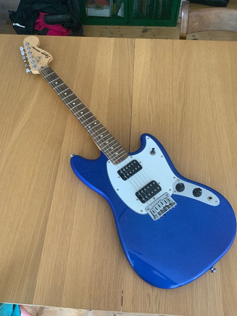 Squier mustang, Musique & Instruments, Instruments à corde | Guitares | Électriques, Enlèvement, Utilisé, Solid body, Fender