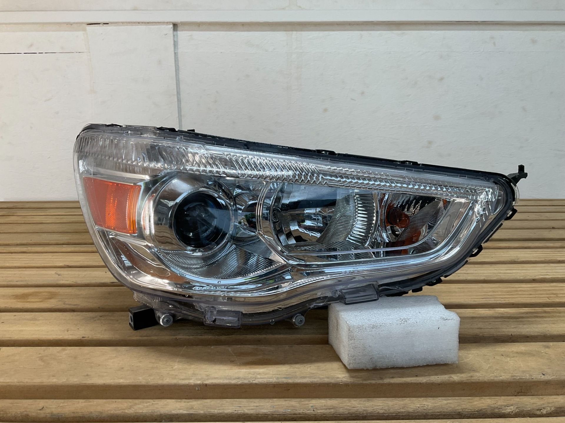 Koplamp Mitsubishi ASX 2141199RLD-EM Rechts B4-356, Info@mitsubishi-motors.com, Gebruikt, Mitsubishi Motors Corporation, Mitsubishi
