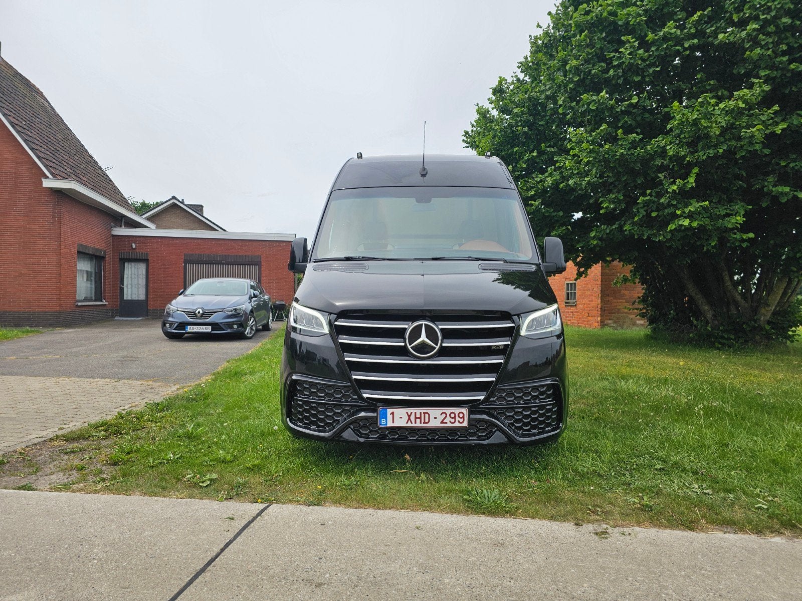 Te huur    Mercedes Sprinter Vip , 2022, 7 plaats , L3H2, Te koop, USB