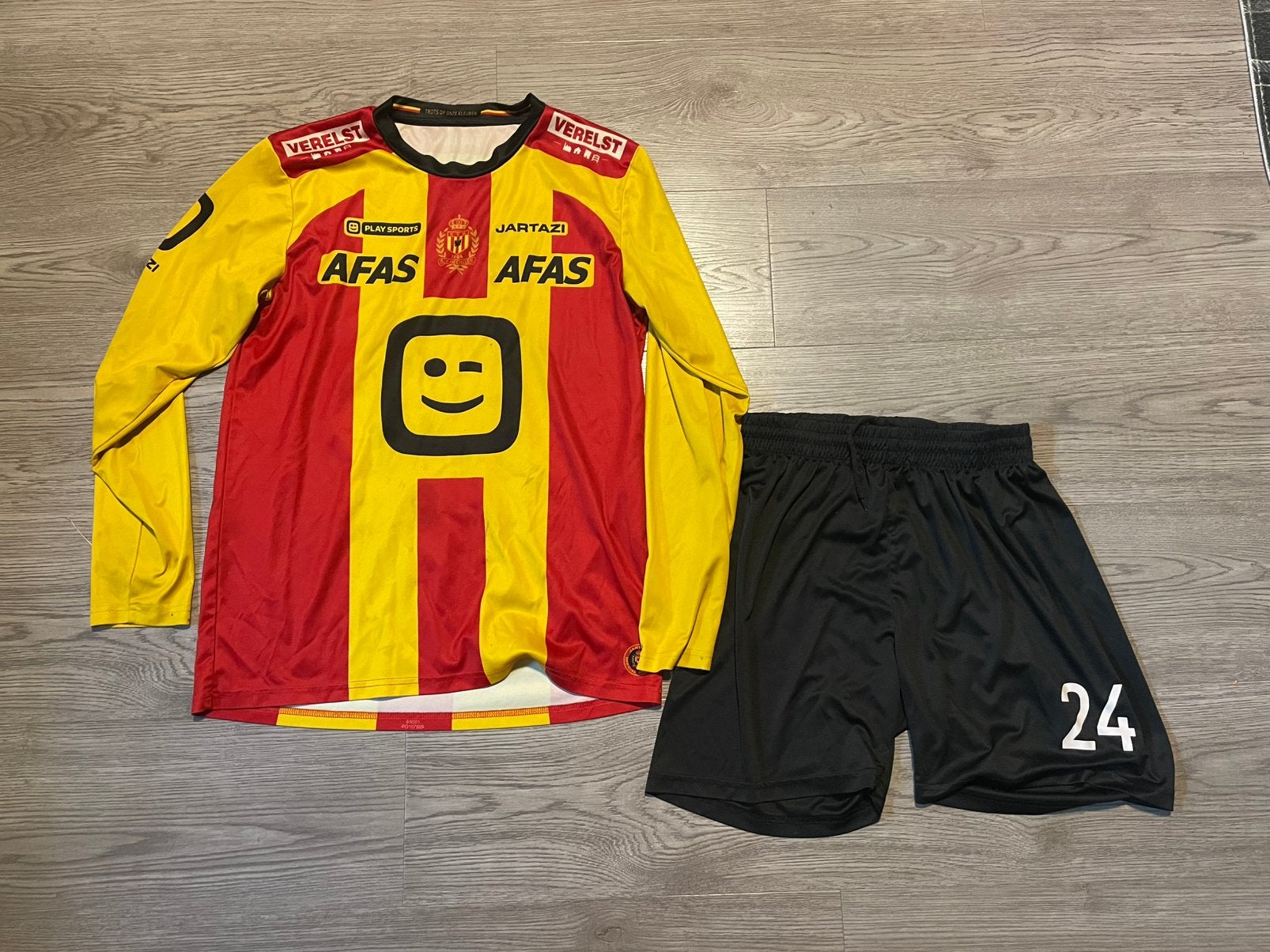 Kv mechelen matchworn - maaike rigole, Maat M, Ophalen of Verzenden, Shirt