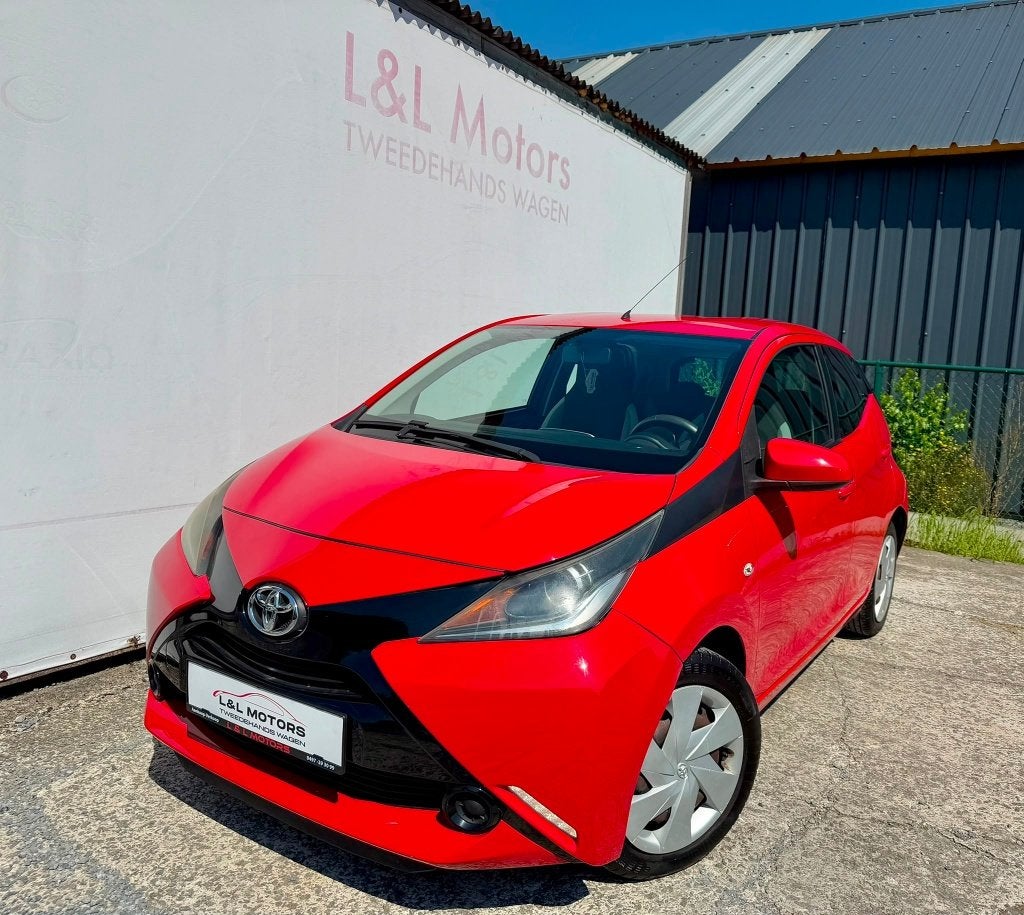 Toyota Aygo 1.0i VVT-i x-play*Camera Airco *Garantie 12Maand, Auto's, Voorwielaandrijving, 4 zetels, Stof, Bedrijf