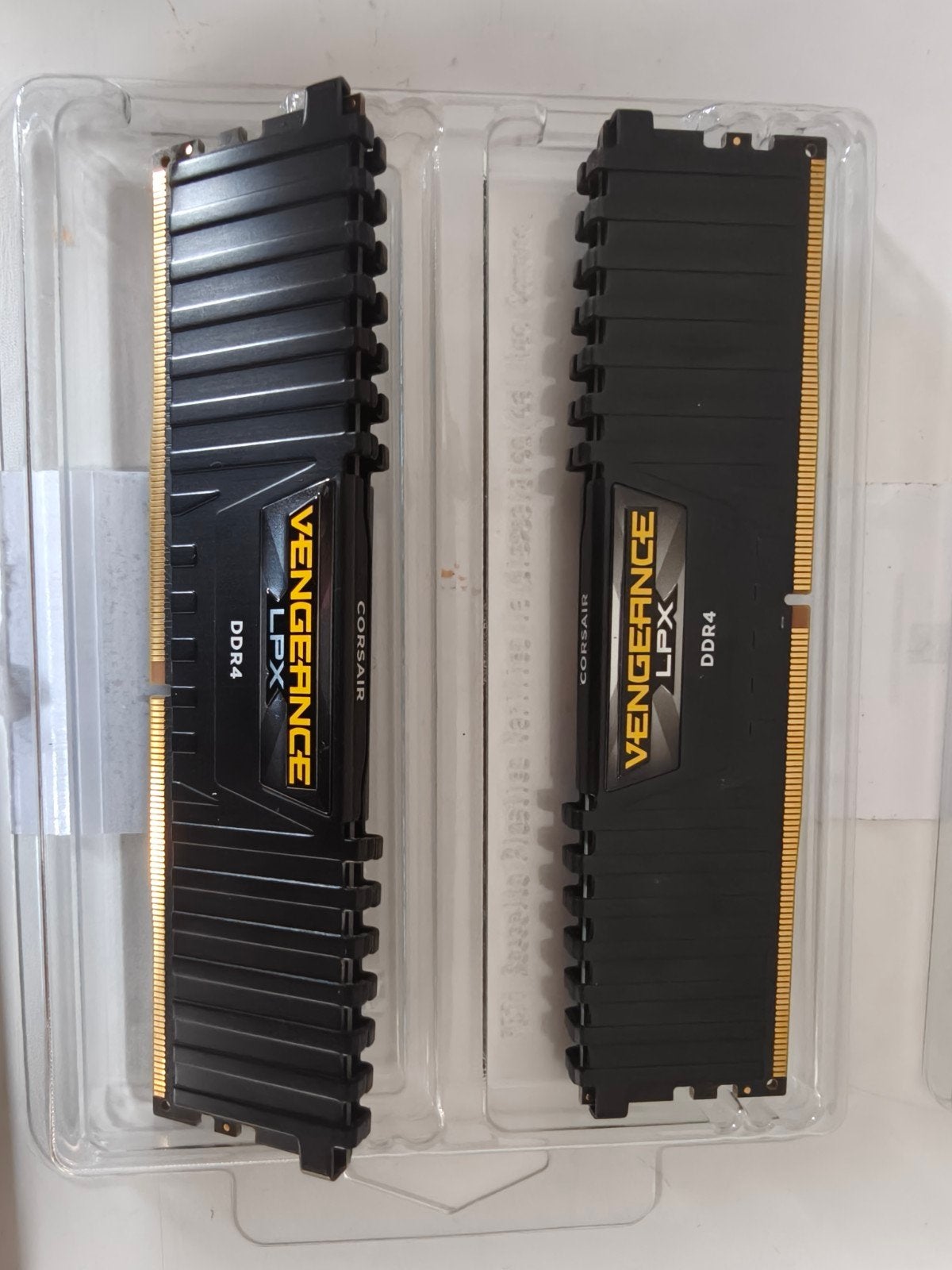 CORSAIR VENGEANCE LPX 16GB (2 x 8GB) DDR4 3200MHz, Computers en Software, RAM geheugen, Ophalen of Verzenden, DDR4