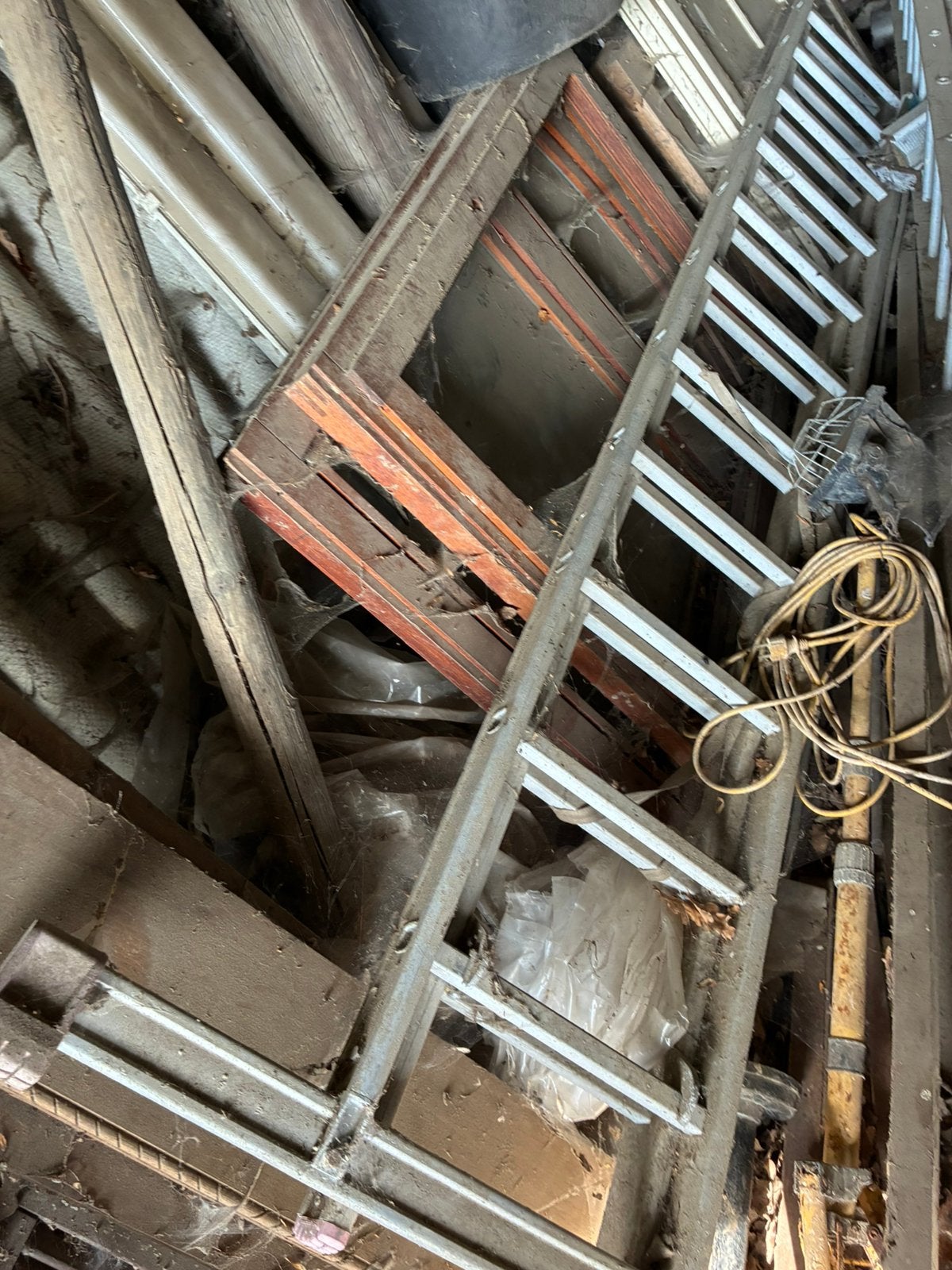 2 delige 11 sport alu ladder., Ophalen, Gebruikt, Ladder, Opvouwbaar of Inschuifbaar