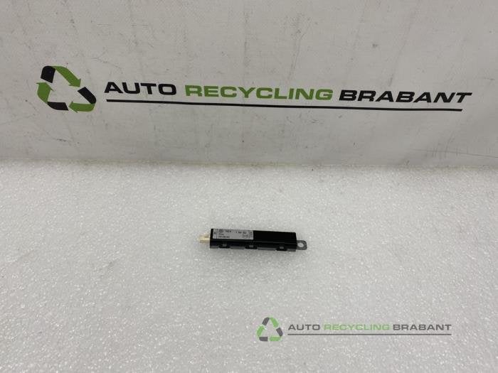 Antenne amplificateur d'un Volkswagen Golf, -, 3 mois de garantie, Utilisé, -