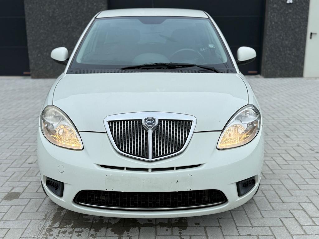 Lancia Ypsilon - 1.3 benzine - Euro 5 - Airco, Autos, Lancia, Euro 5, Achat, Airbags, Entreprise