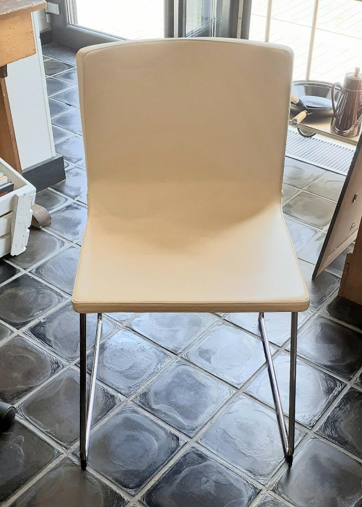 Chaise cuir blanc Ikéa ( Bernhard ), Comme neuf, Enlèvement, Blanc, Cuir