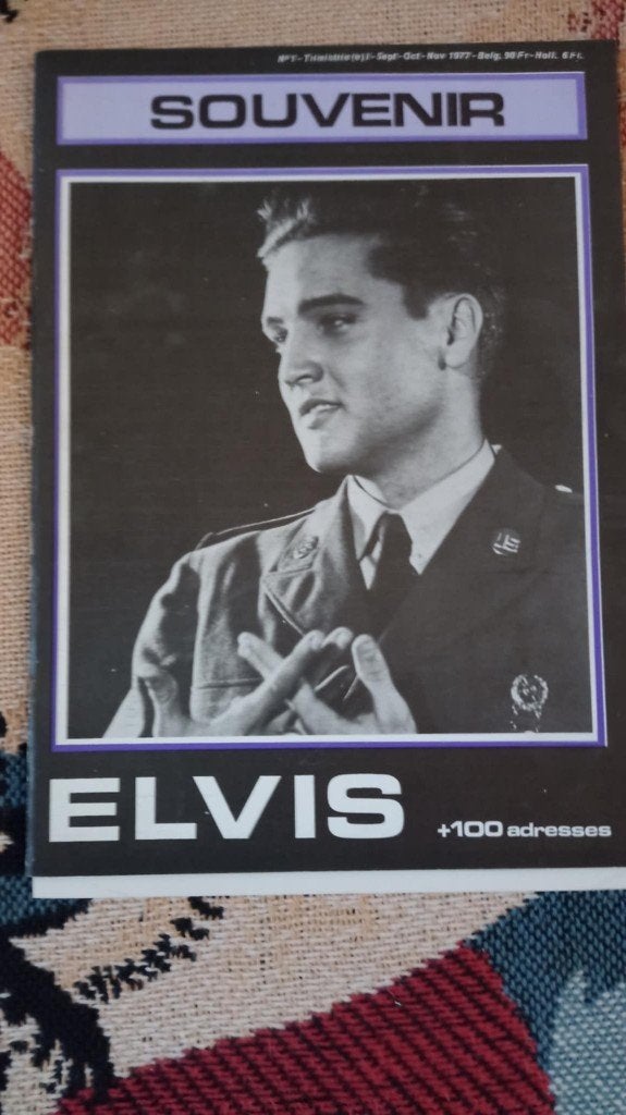 Elvis magazine, souvenir. mag weg voor slechts 3 euro, Boeken, Muziek, Ophalen of Verzenden, Gelezen, Artiest
