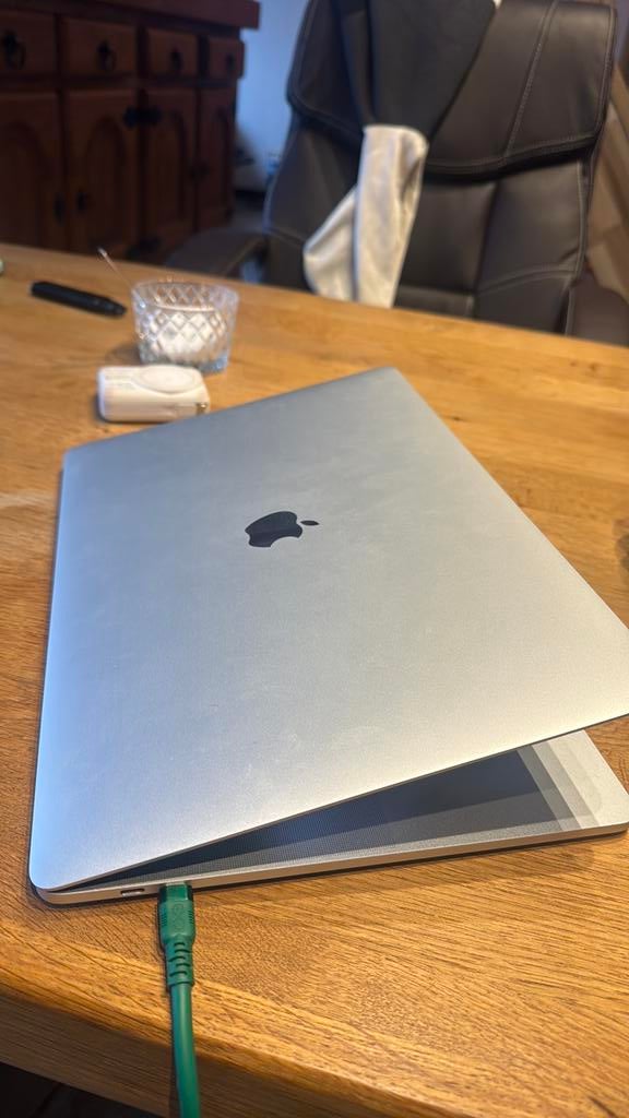 Macbook pro i9 2.9 ghz 2018 16gb ram, Enlèvement, Comme neuf, 16 GB, MacBook