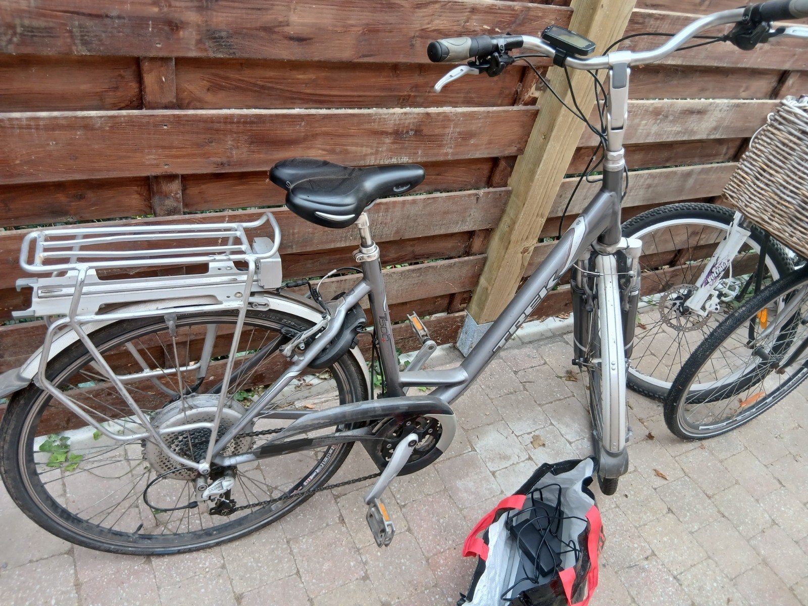 electrische damesfiets van  het merk TREK, Motoren, Ophalen