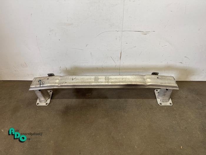 Bumperframe voor van een Toyota Pro-Ace (Pro-Ace 16-), Gebruikt, -, -, Ophalen of Verzenden