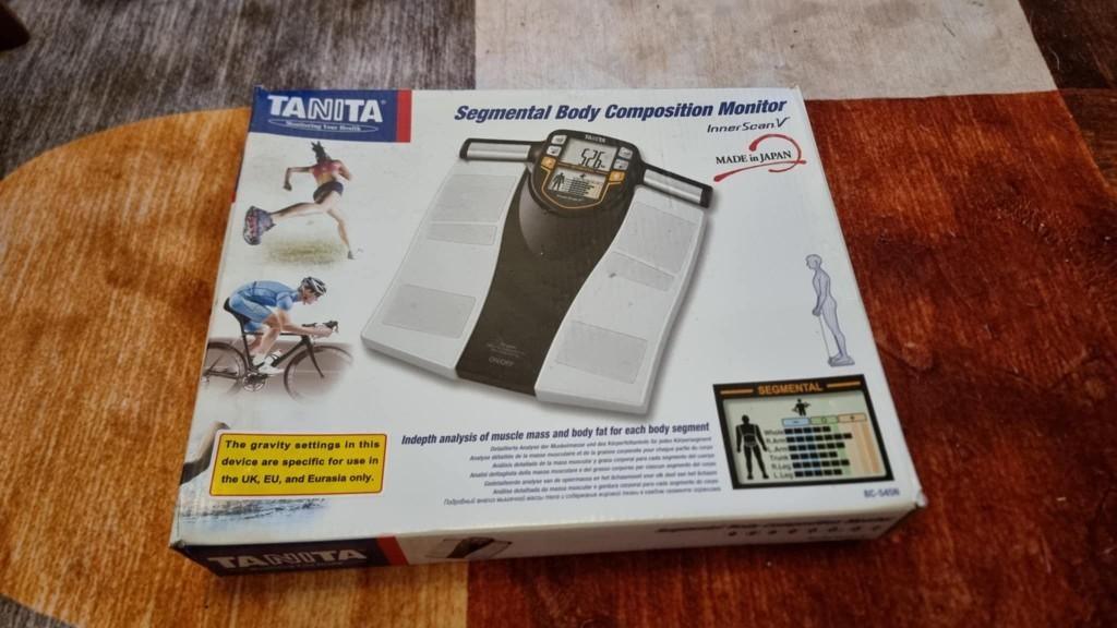 Segmental weegschaal Tanita, Elektronische apparatuur, Ophalen, Zo goed als nieuw, Personenweegschaal