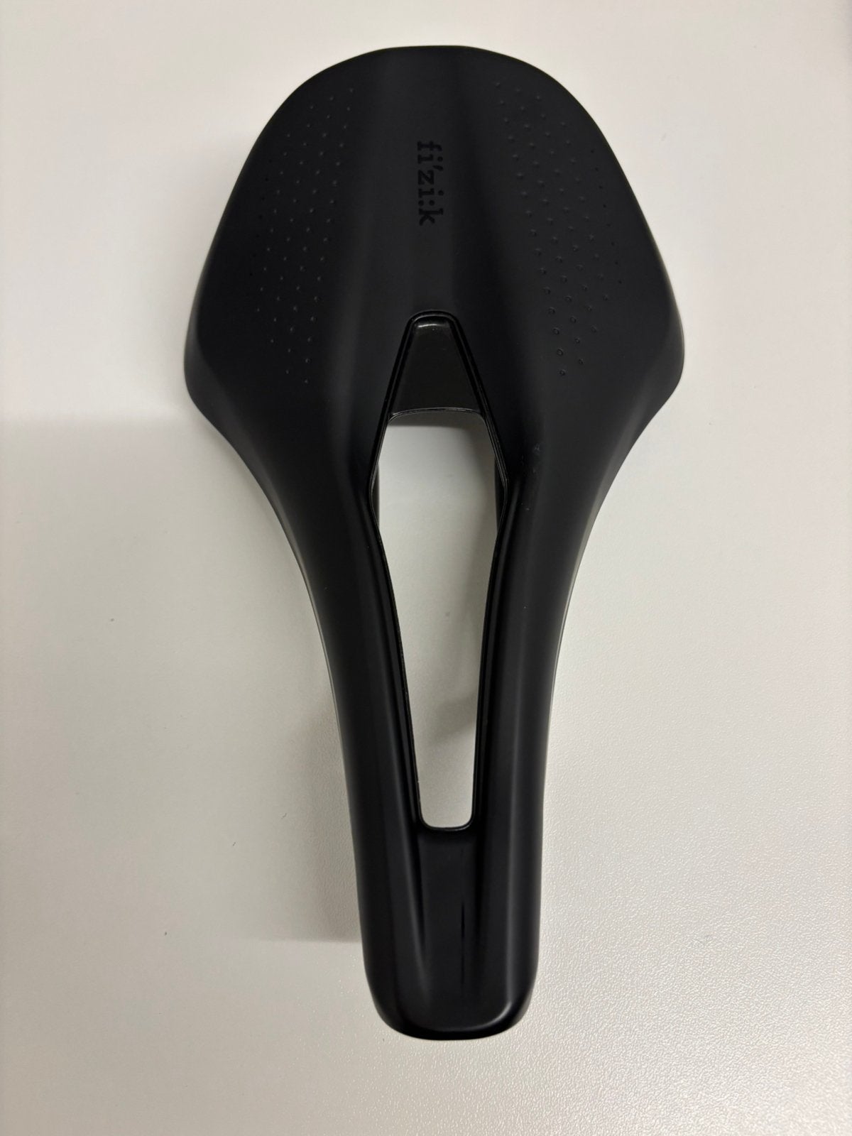 Fizik tempo arho R3 150mm, Fietsen en Brommers, Fietsonderdelen, Ophalen, Nieuw, Racefiets, Zadel