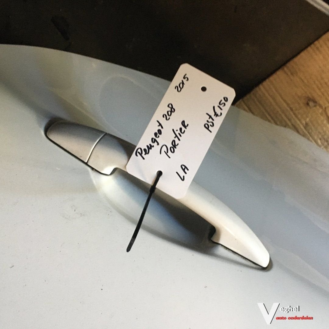 Peugeot 208 1.2 2015  Portier Linksachter, Auto-onderdelen, Carrosserie, Deur, Gebruikt, Ophalen
