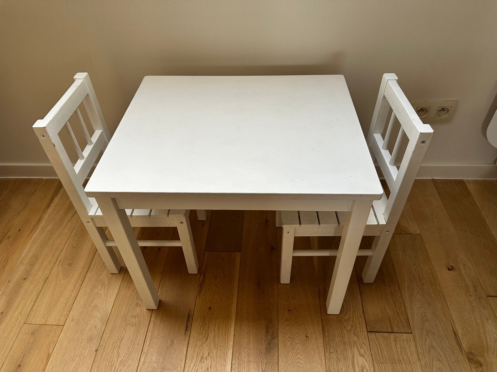 Ikea kindertafel en stoelen, Enfants & Bébés, Chambre d'enfant | Tables & Chaises, Enlèvement, Utilisé, Table(s) et Chaise(s)