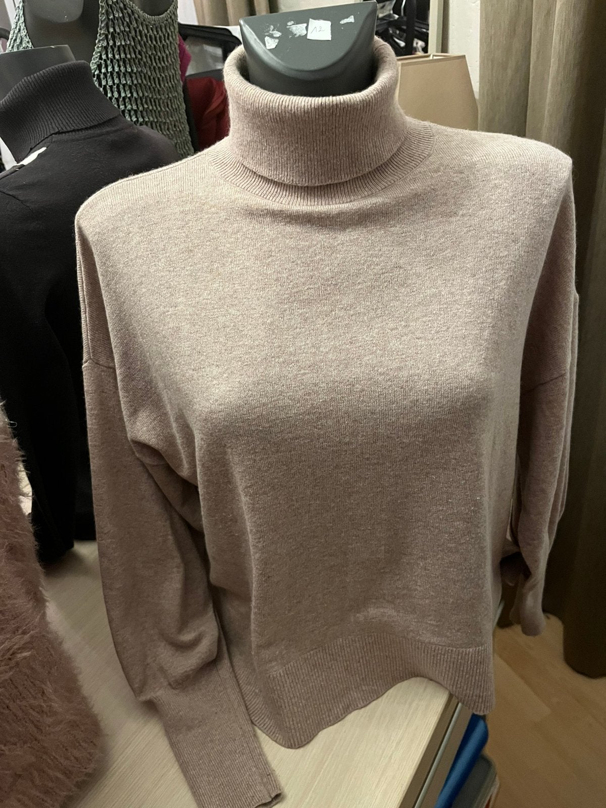 Beige  fijne  wollen coltrui van Esprit maat L NIEUWSTAAT, Ophalen of Verzenden, Zo goed als nieuw, Maat 42/44 (L), Beige