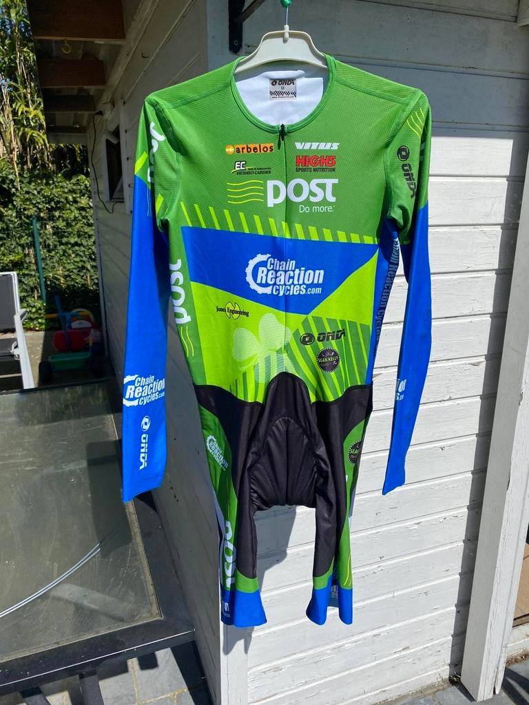 Nieuw bodypack lange mouw maat M, Fietsen en Brommers, Fietsaccessoires | Fietskleding, Ophalen, Zo goed als nieuw, M