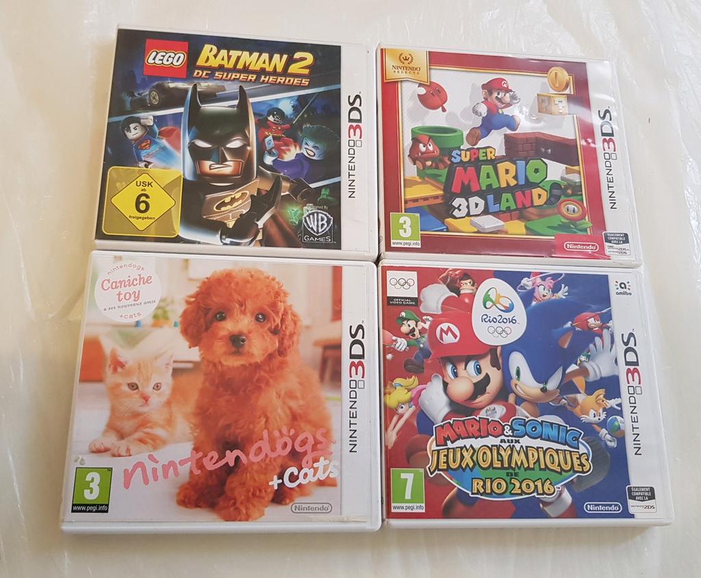 Lot 4 jeux 3ds Mario , nintendogs, lego Batman