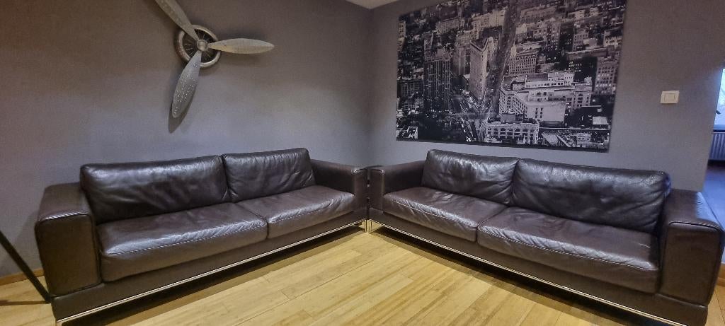 2 canapés en cuir brun 3 places pieds inox, Enlèvement, Utilisé, Modern(e), Cuir