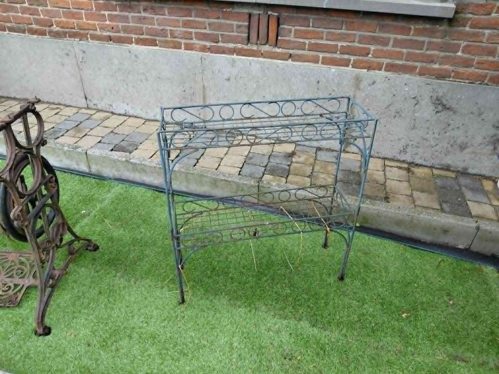 oud ijzeren rekje, Ophalen