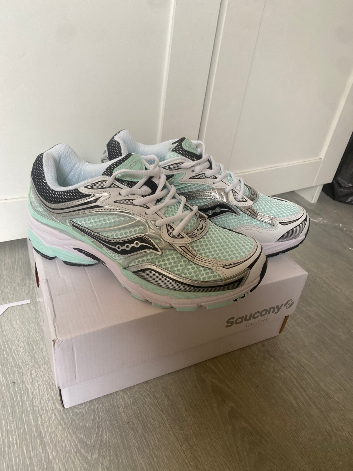 Saucony ProGrid Omni 9 Vert Menthe – Taille 42, Enlèvement ou Envoi, Comme neuf, Saucony