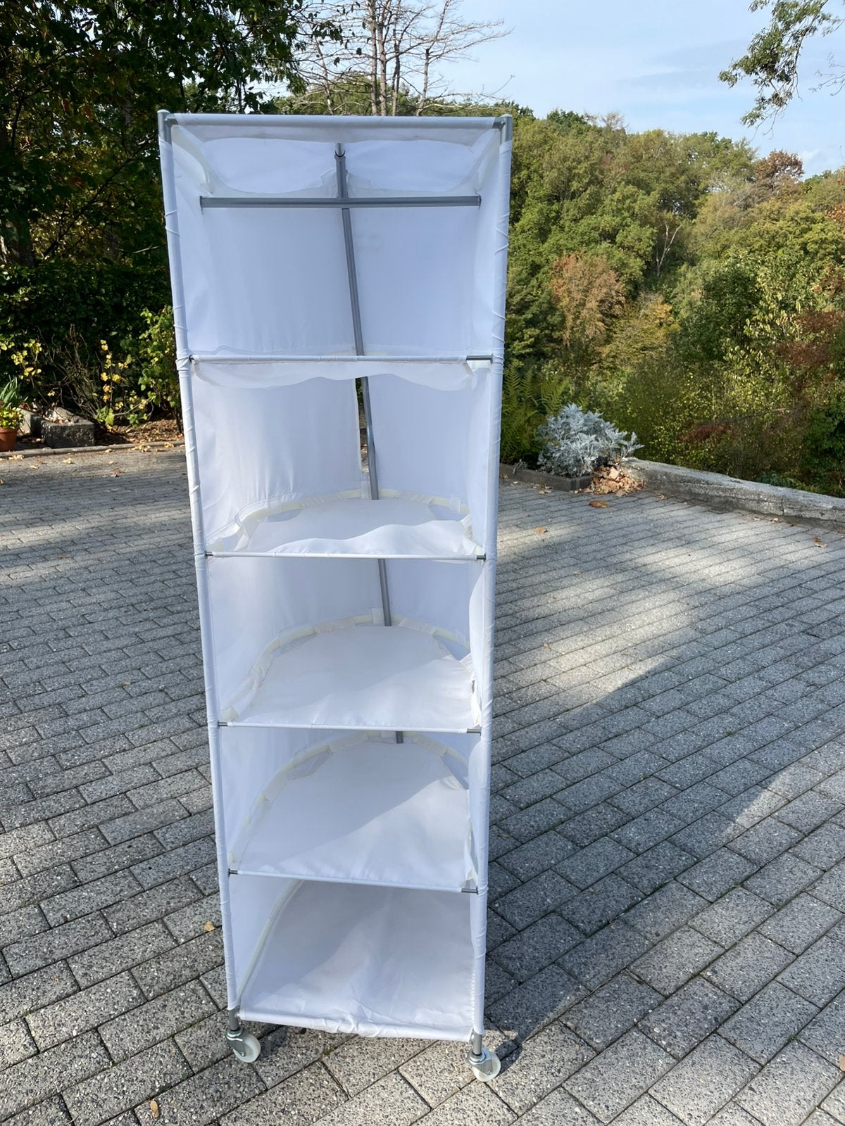 Penderie,etagere sur roulettes, Enlèvement, Utilisé, Métal