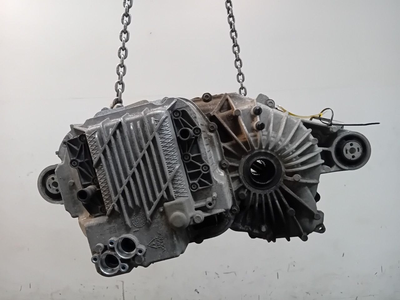 Motor diverse Tesla Model S, Onderdelen@venauto.nl, Van der Ven Autorecycling B.V., Gebruikt, Ettenseweg 76, 4706 PB Roosendaal, The Netherlands