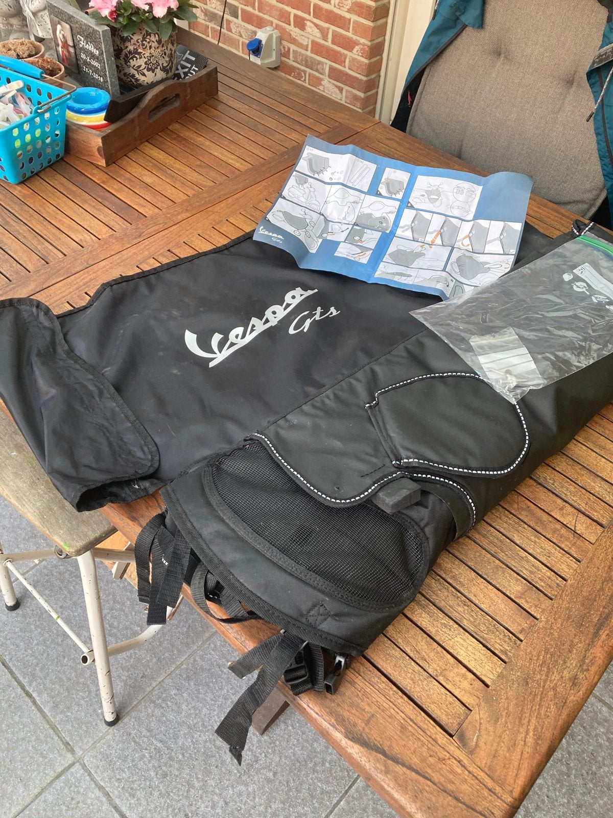 Vespa gts beenkleed, Fietsen en Brommers, Ophalen of Verzenden, Gebruikt