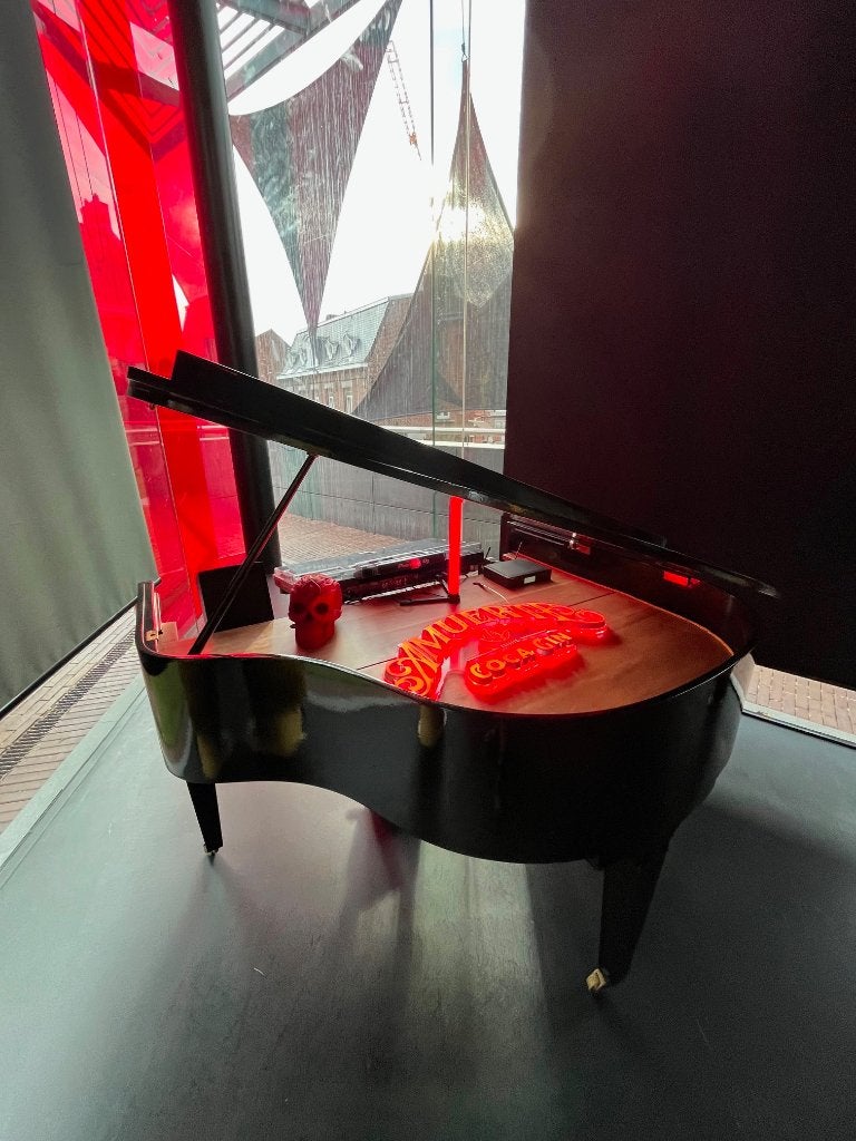 Vleugel piano dj booth meubel, Ophalen, Gebruikt