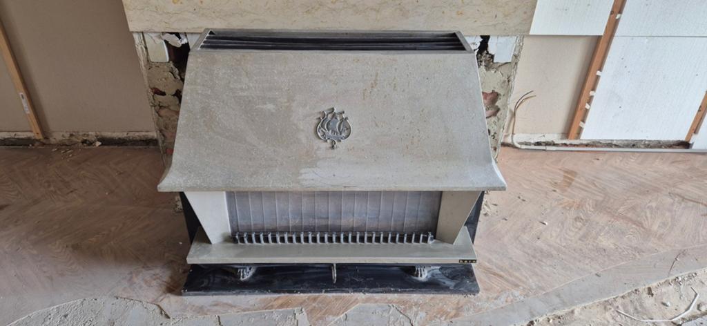 Cuisinière au gaz naturel, fonctionnement inconnu, Enlèvement