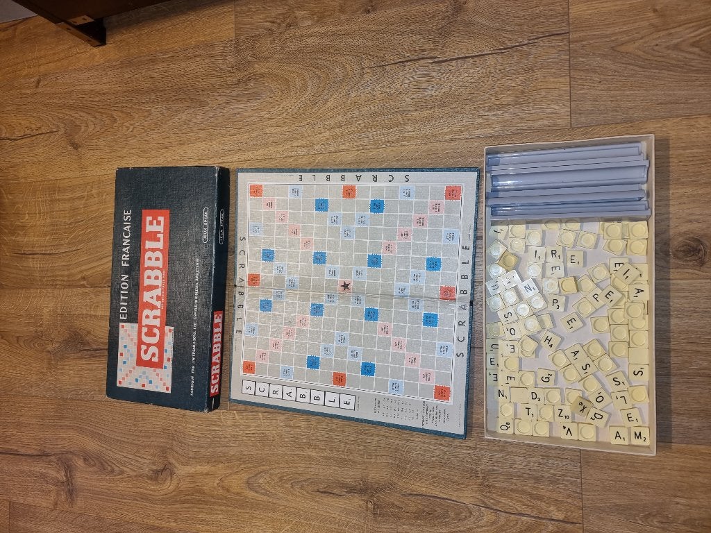 Scrabble Jeux de Scrabble français vintage — Éd. classique, 1 ou 2 joueurs, Enlèvement ou Envoi, Utilisé, J.W. Spear & Sons / Jeux Spear