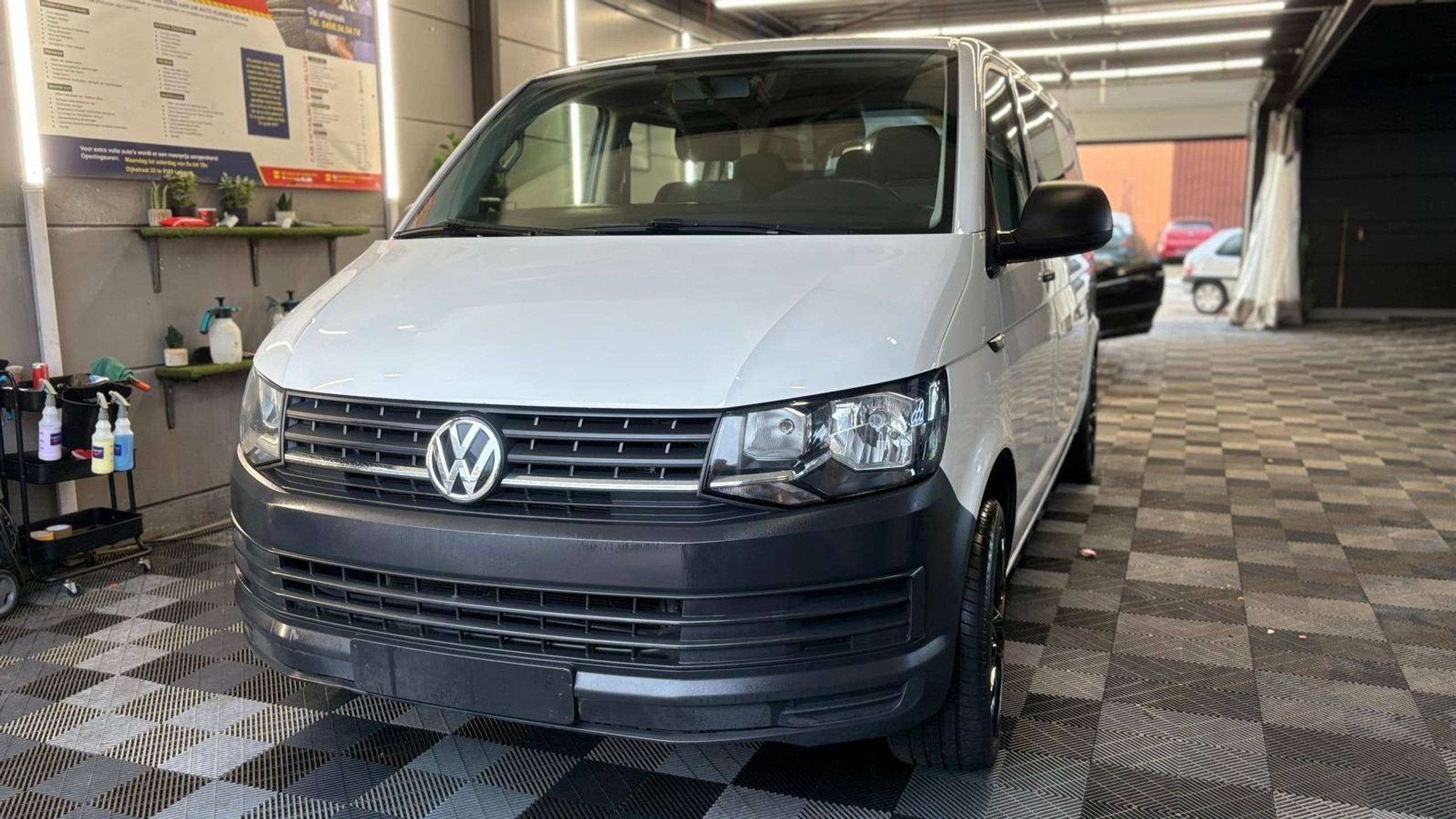 Volkswagen T6 Transporter 2.0 TDi Dubbel cabine 5-zitplaatse, Auto's, 4 deurs, Gebruikt, Zwart, 4 cilinders