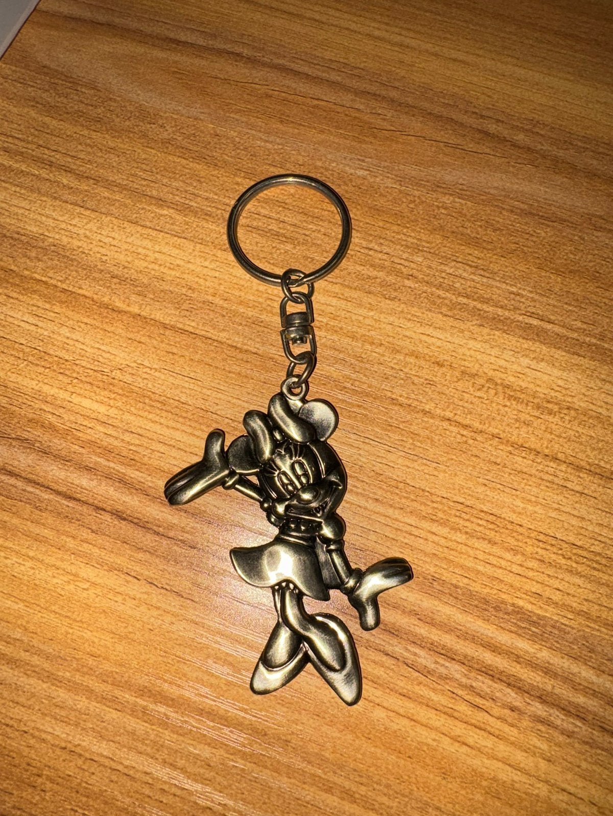 Porte-clés officiel Disney Minnie Mouse, Envoi, Comme neuf, Autres types
