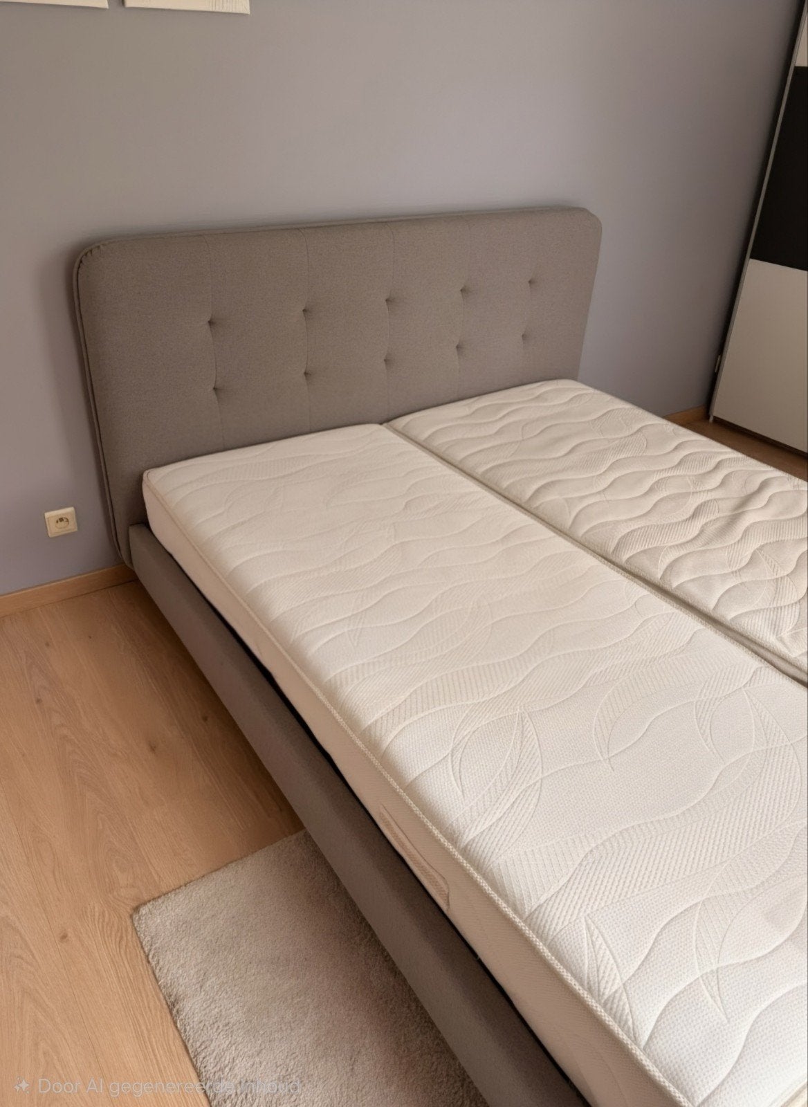 Lit avec tête de lit, sommier à lattes, 2 matelas, Gris, Comme neuf, Enlèvement, 200 cm