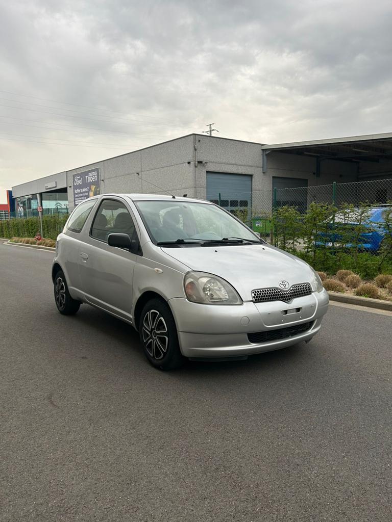 Toyota Yaris 1.3 AUTOMAAT km165260 bj2000 1j garantie, Automaat, Bedrijf, Parkeersensor, Yaris