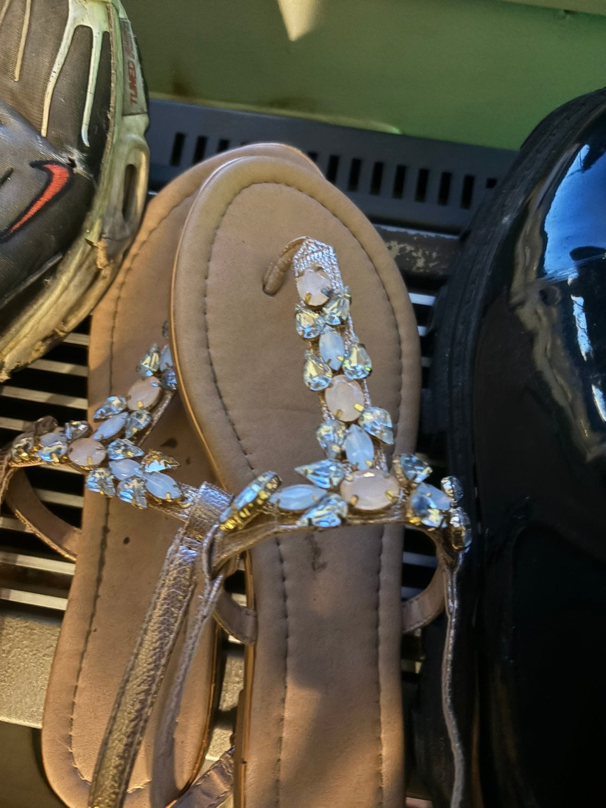 Sandalen, Ophalen, Zo goed als nieuw