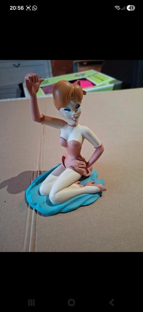 Posture pin-up, Collections, Statues & Figurines, Enlèvement