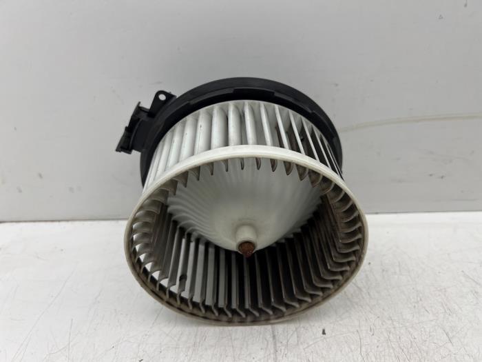 Moteur de ventilation chauffage d'un Volkswagen UP, Volkswagen, -, 3 mois de garantie, Utilisé