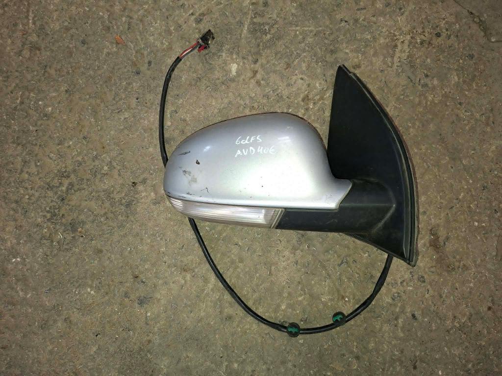 A vendre retroviseur droit VW Golf 5, Autos : Pièces & Accessoires, Rétroviseurs, Volkswagen, Utilisé, Enlèvement