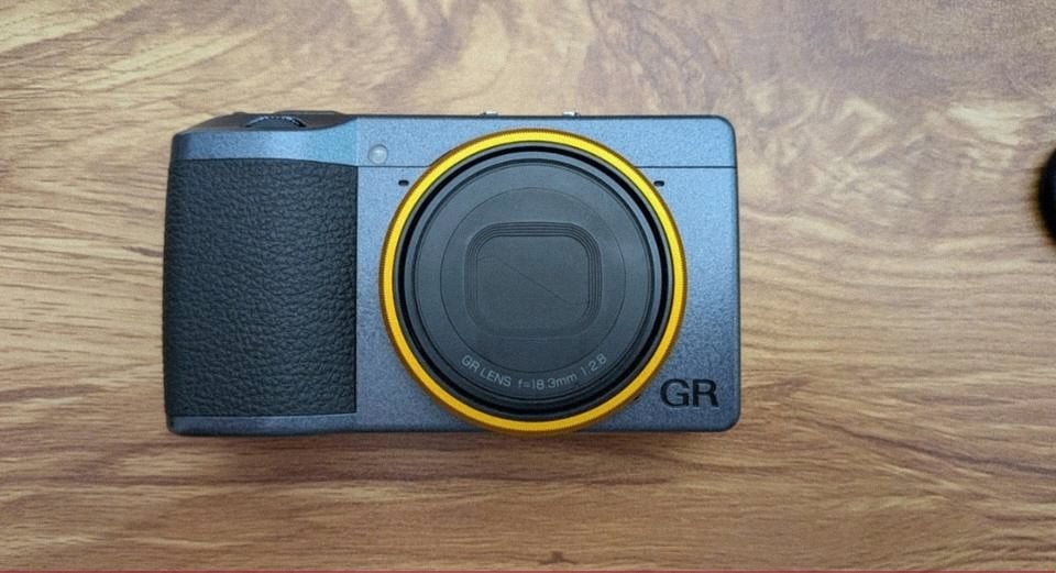 Ricoh GR III, Screenprotector, Ophalen of Verzenden, Zo goed als nieuw, Compactcamera